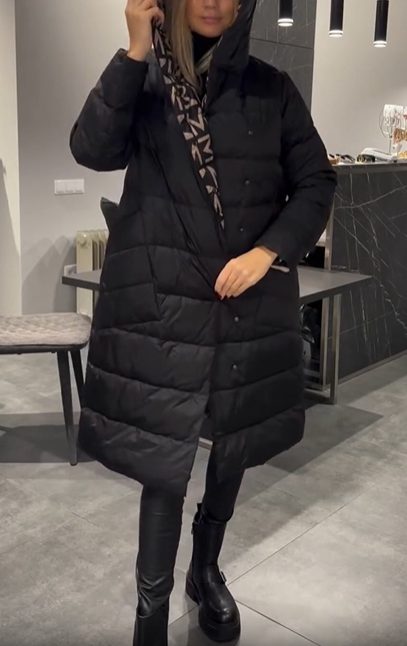 Black reversible down jacket