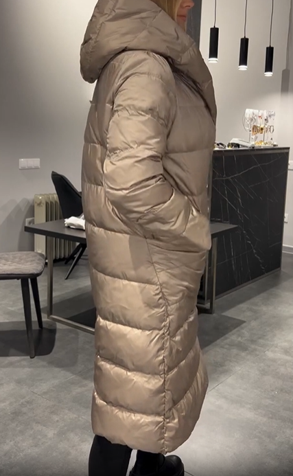 Beige reversible down jacket