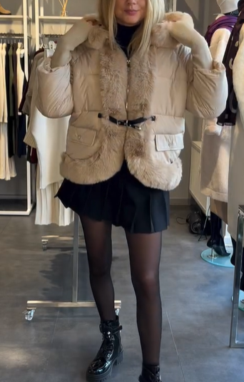 Short-length fur-trimmed button-down coat