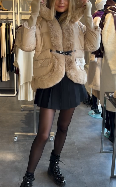 Short-length fur-trimmed button-down coat