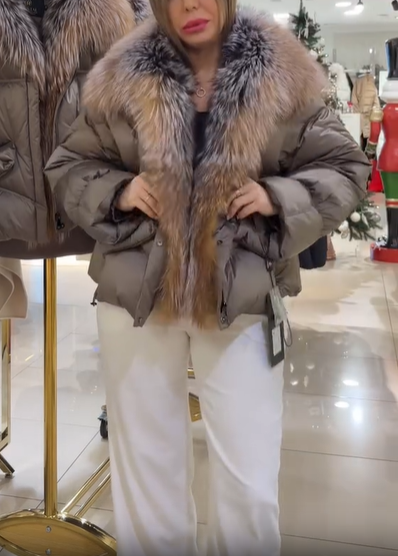 Cropped Puffer Jacket with Oversized Faux Fur Collar