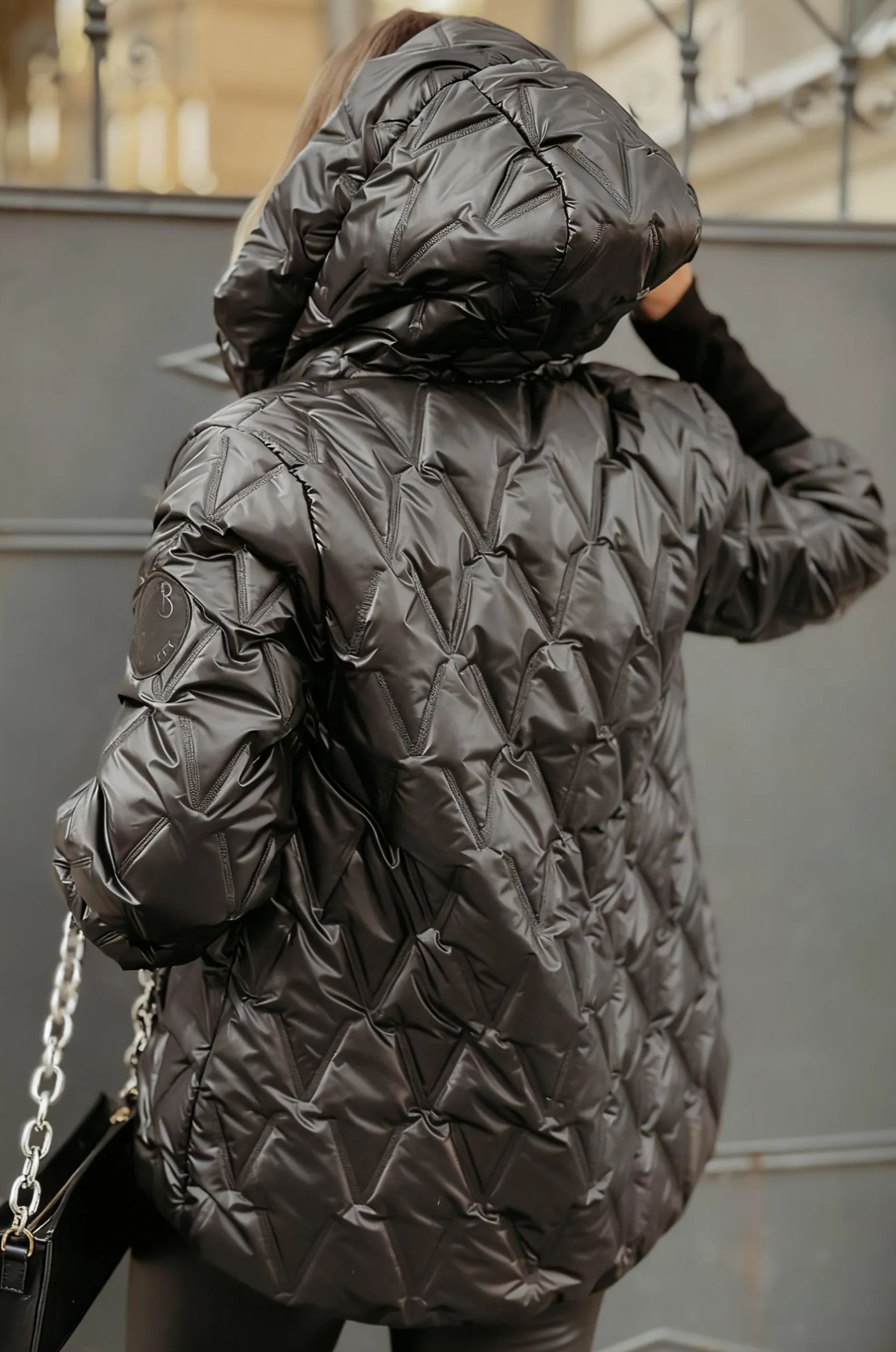 Quiet Afternoon burgundy short quilted jacket