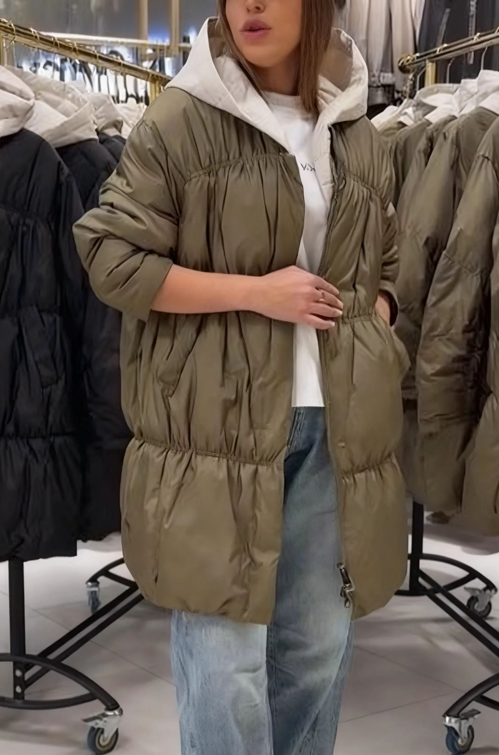 Color-blocked hooded down jacket