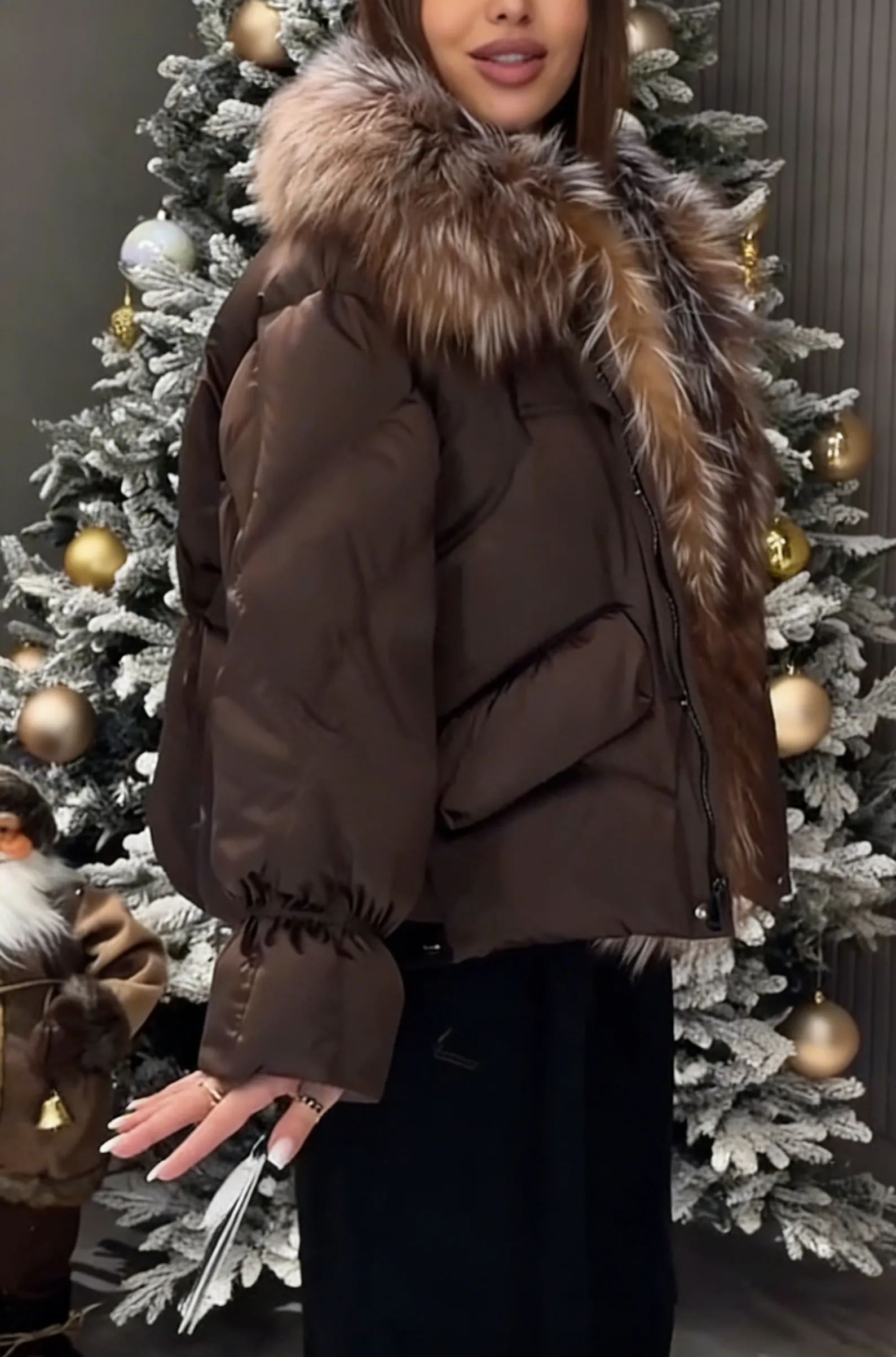 Cropped Puffer Jacket with Oversized Faux Fur Collar