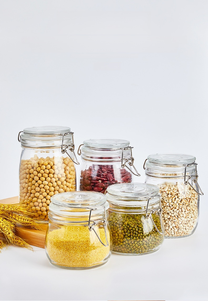 Dekoratives Vorratsglas für hausgemachte Spezialitäten