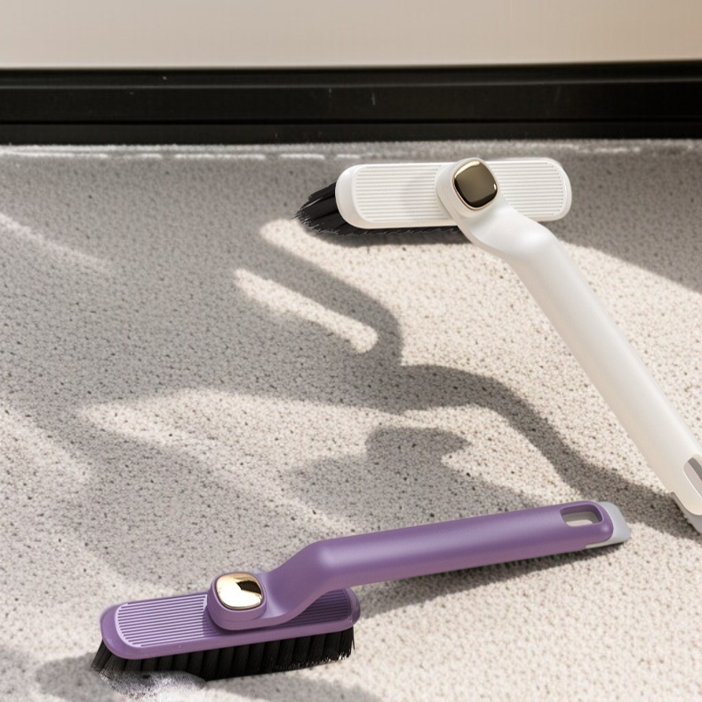 Effiziente Reinigung von Fliesen mit rotierender Bürste