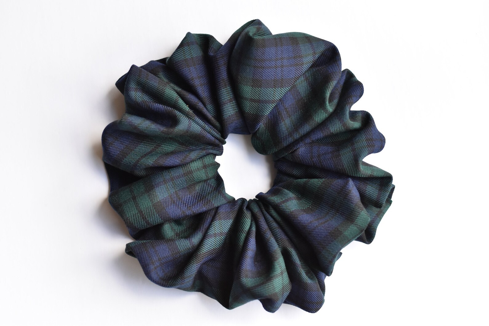 The Crest Hair Scrunchie (Classic Plaid)