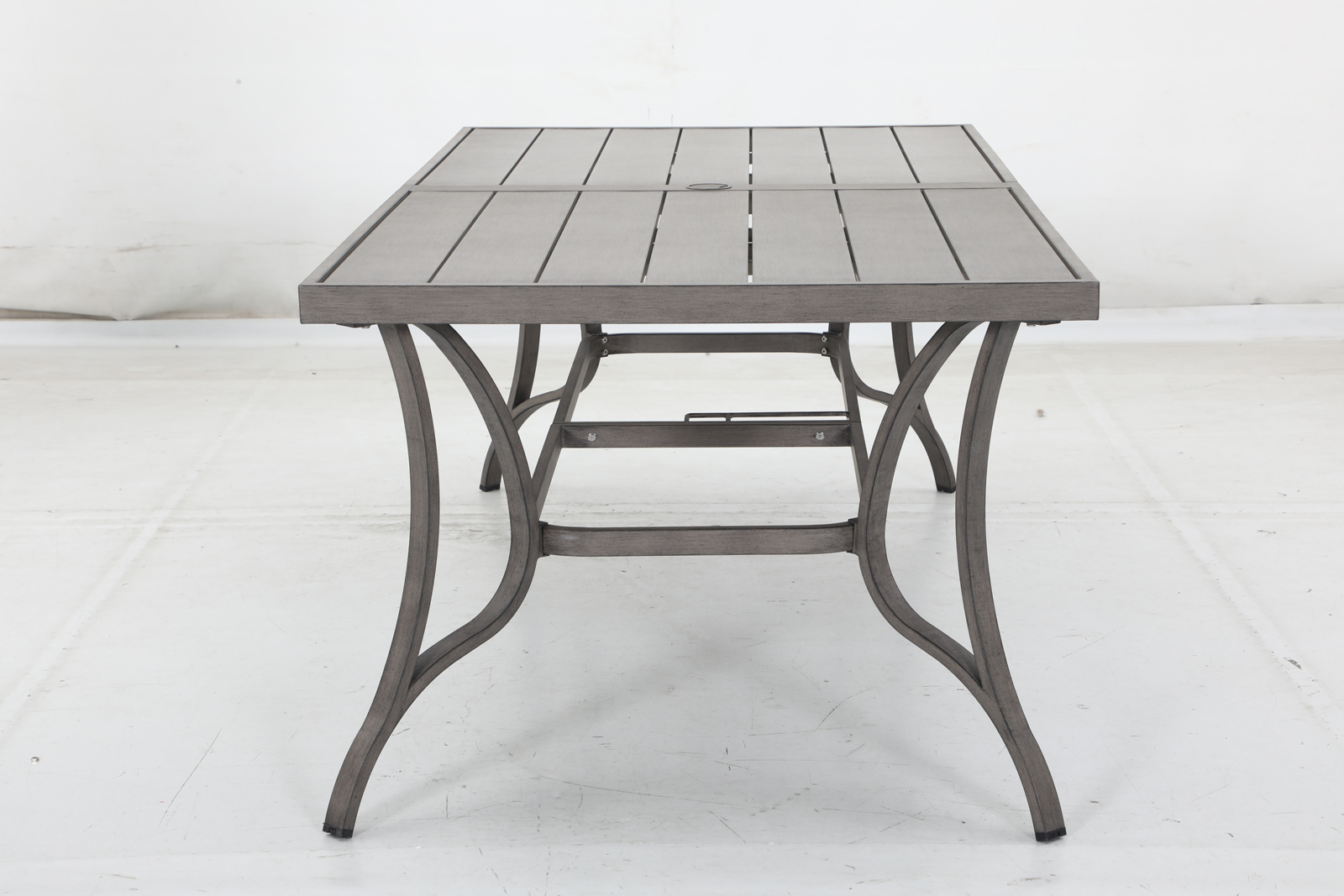 6 swivel chairs+12 cushions+1 table