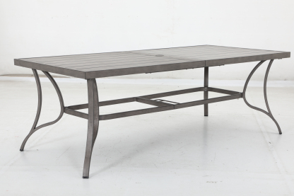 8 swivel chairs+16 cushions+1 table