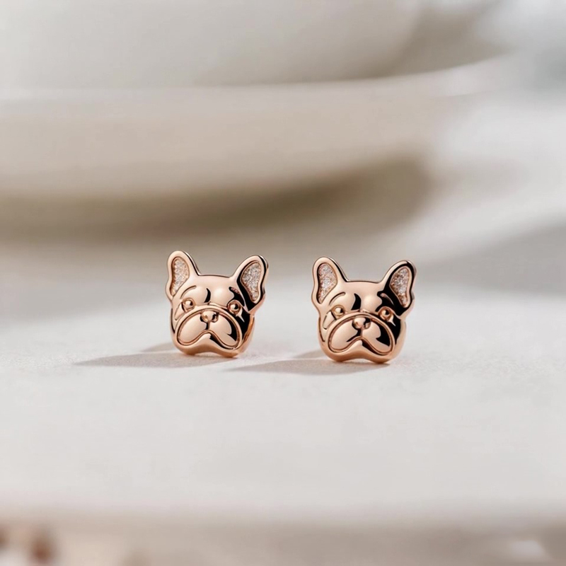 Anyes Bulldog Stud Earrings