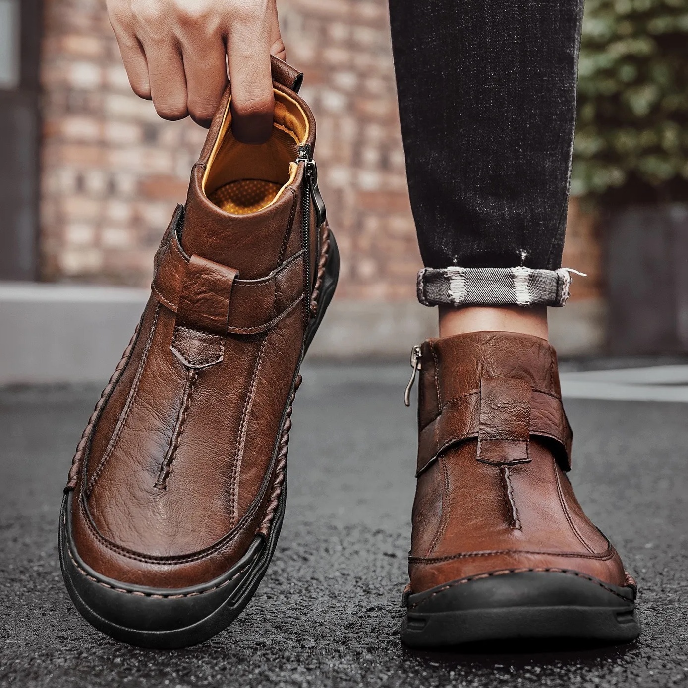 Comfort Fit Leather Sneakers – Handcrafted with Shock Absorption