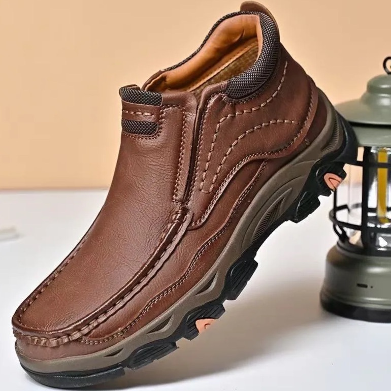 Comfort Fit Short Boots – Handcrafted Leather for Everyday Wear