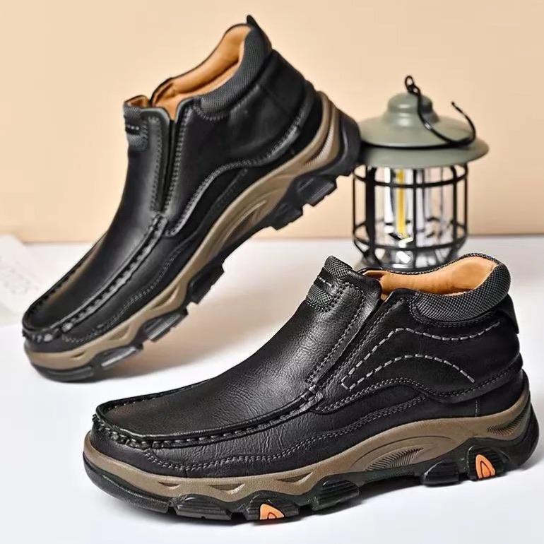 Comfort Fit Short Boots – Handcrafted Leather for Everyday Wear