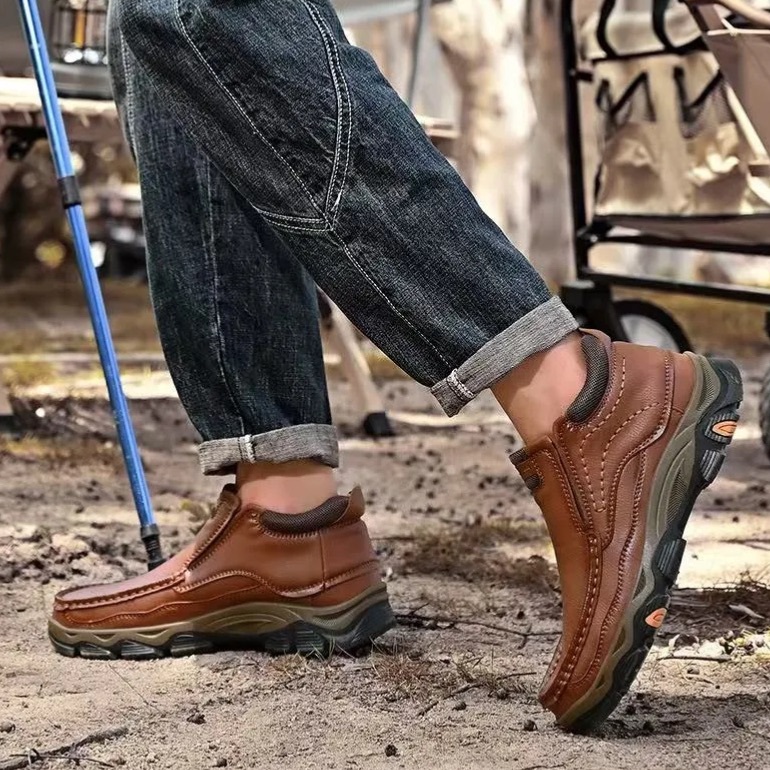 Comfort Fit Short Boots – Handcrafted Leather for Everyday Wear