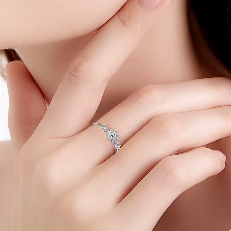 Hexagonal Snowflake Women's Ring