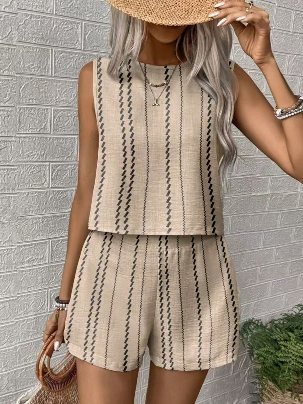 Women's striped sleeveless vest and shorts two-piece set