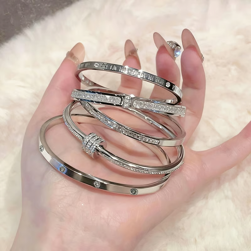 5-Piece Elegant Stainless Steel Bracelet Set, Fashionable Classic Design & Fade-Resistant