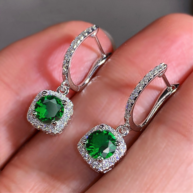Exquisite gemstone-encrusted versatile earrings