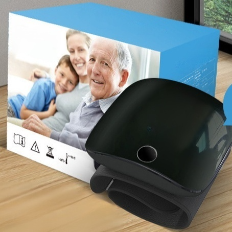 Nadgarstkowy ciśnieniomierz elektroniczny z dużym ekranem i obsługą głosową