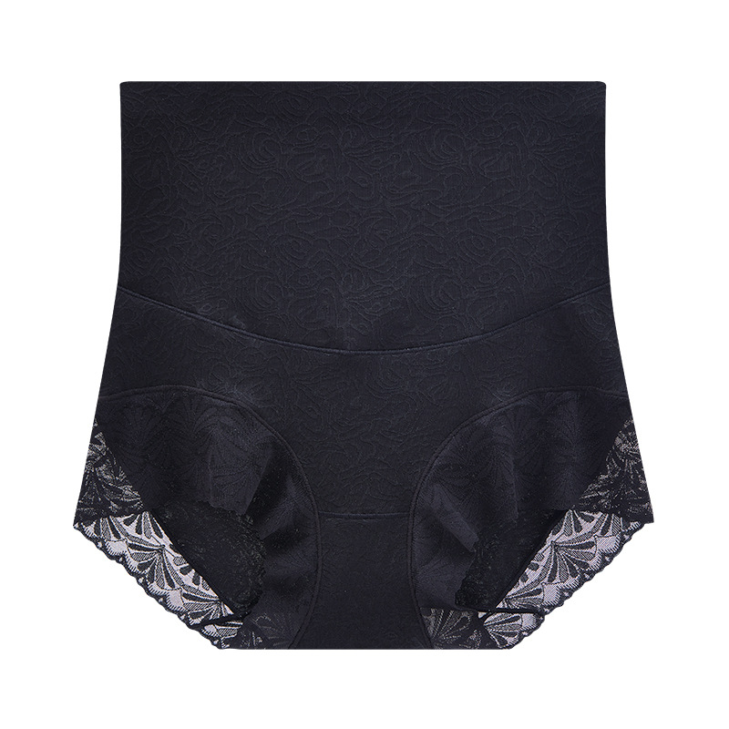 Lekko, bez śladowych majtek biodrowych