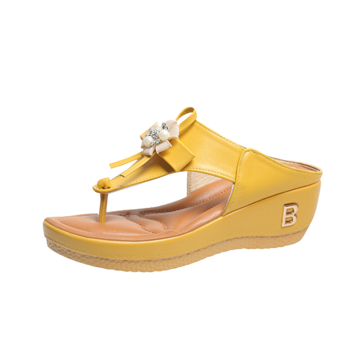 Kwiatowe japonki z grubym dnem