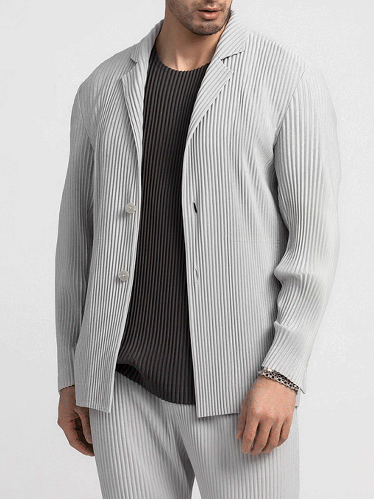 Fashionable Pleated Suit