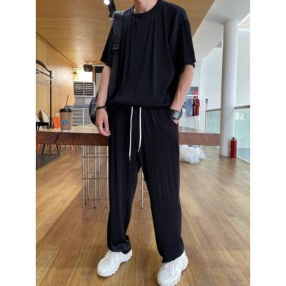 Lightweight comfortable T-shirt and pants set