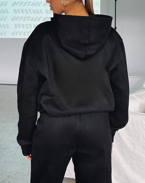 Hundreds of hot selling sportswear suit