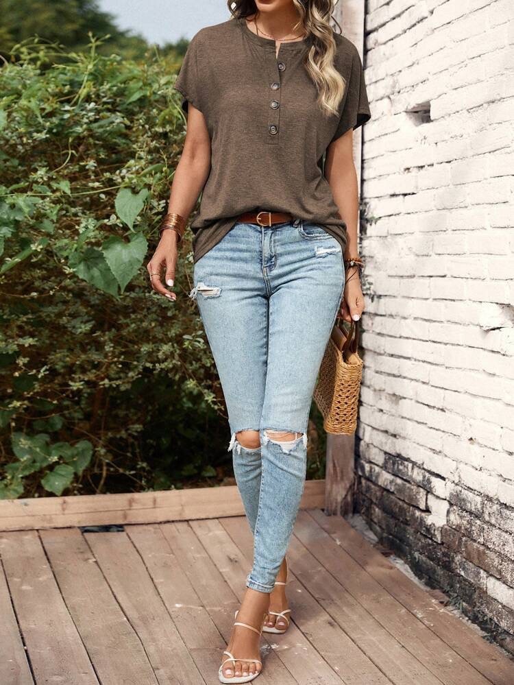 Solid Color Buttoned Fashionable Short-sleeved T-shirt