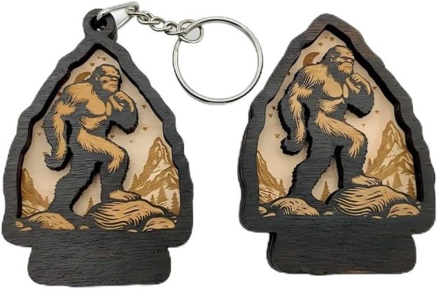 Bigfoot Keychain & Magnet Set, Wooden Bigfoot Footprint Keychain Accessory Gifts for Men & Sasquatch Enthusiasts