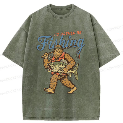 Baddiecat Bigfoot Fishing Washed T-shirt