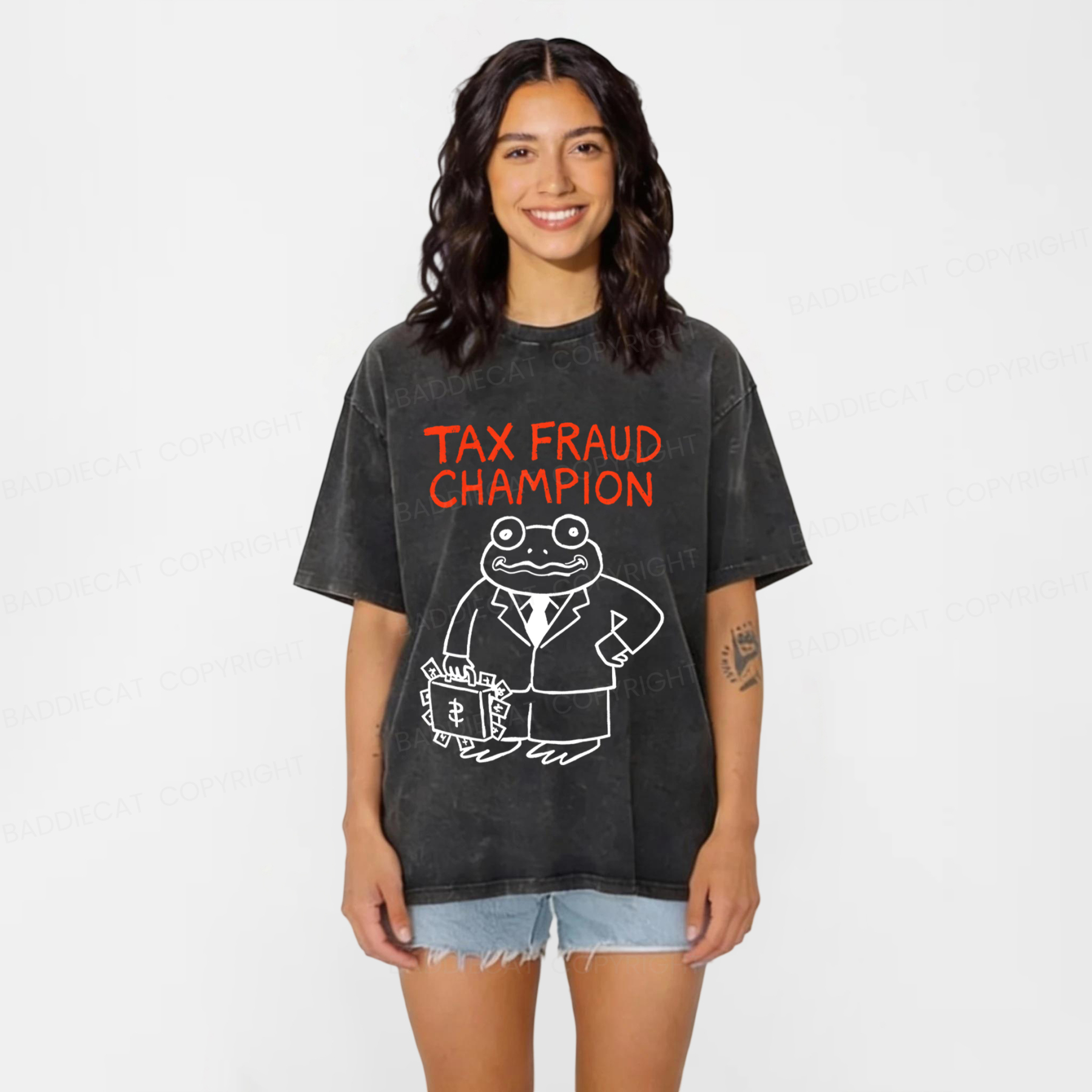 Baddiecat Tax Fraud Frog Washed T-shirt