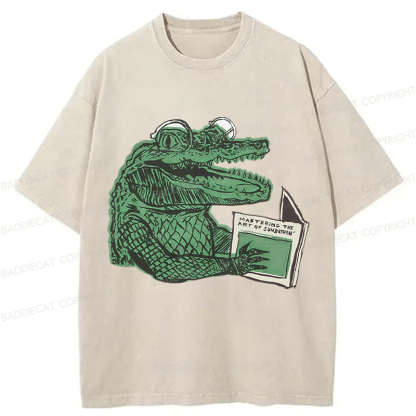 Baddiecat Mastering The Art Of Sunbathing Washed T-shirt