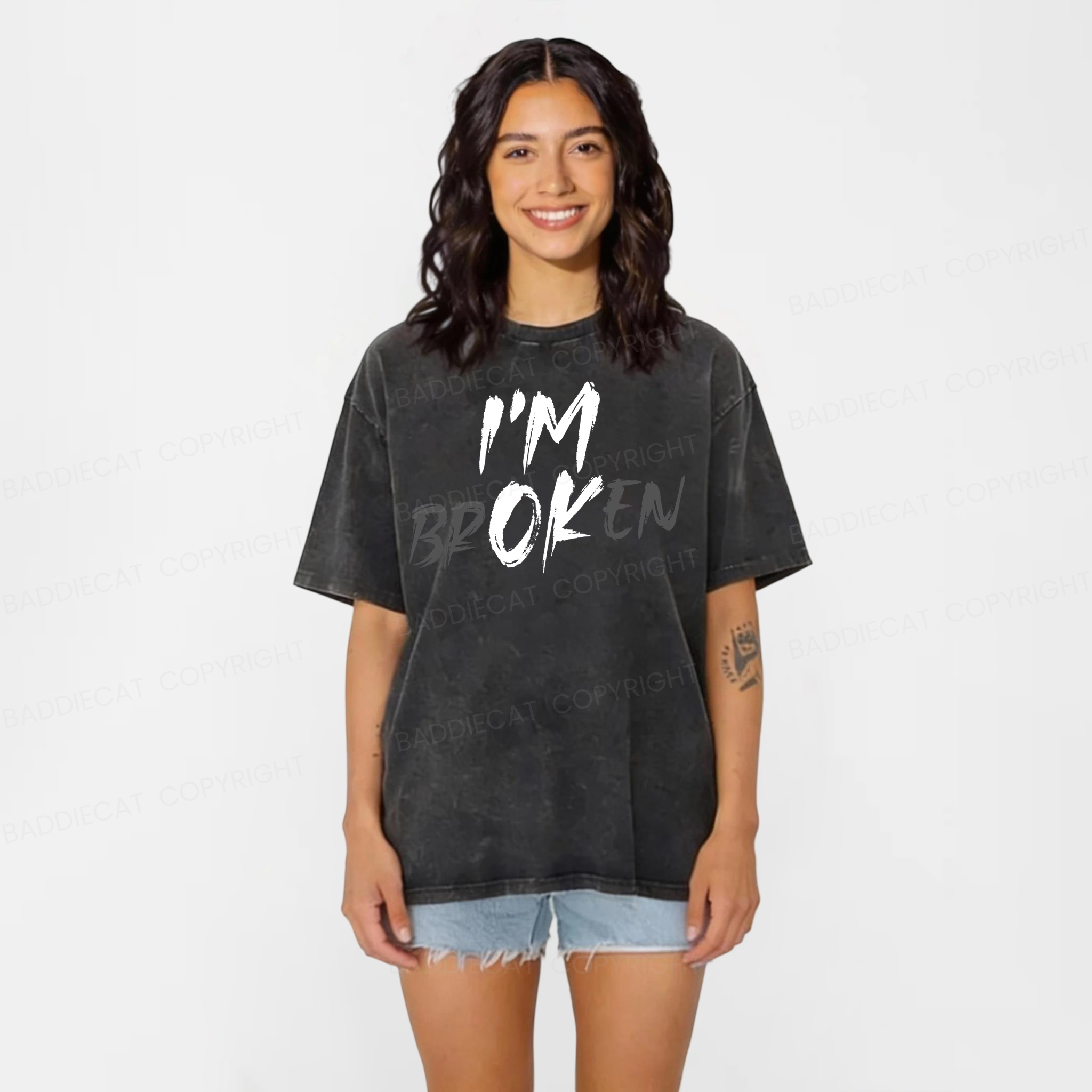 Baddiecat I'm Broken Washed T-shirt