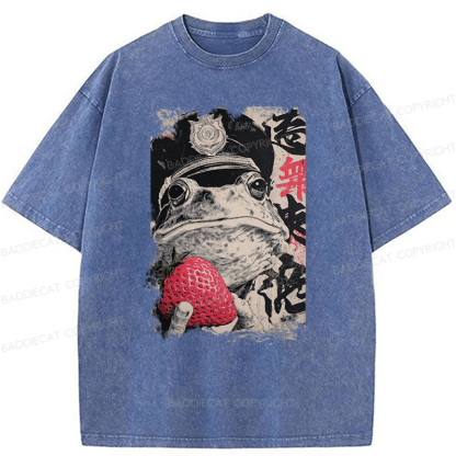Baddiecat Distressed Strawberry Frog Washed T-shirt
