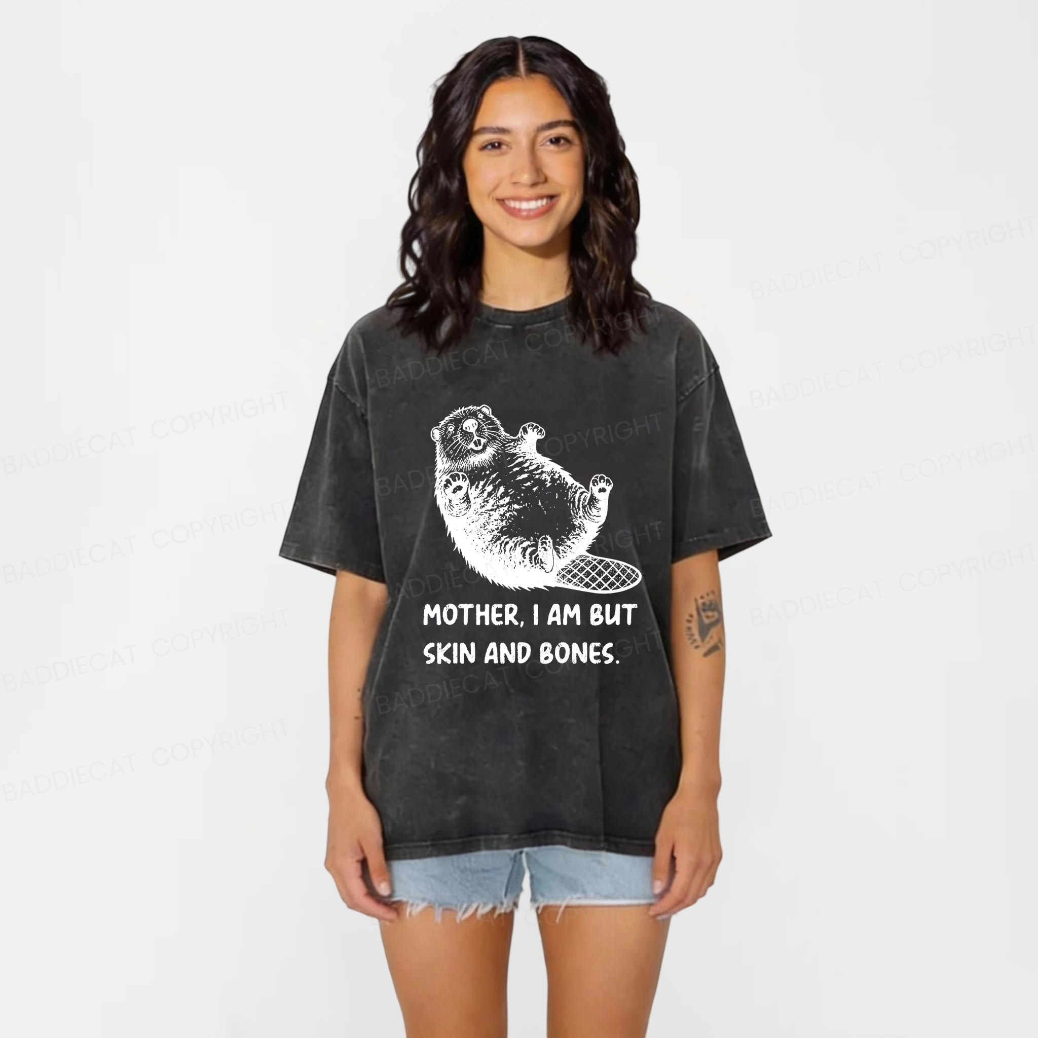 Baddiecat Hungry Capybara Washed T-shirt