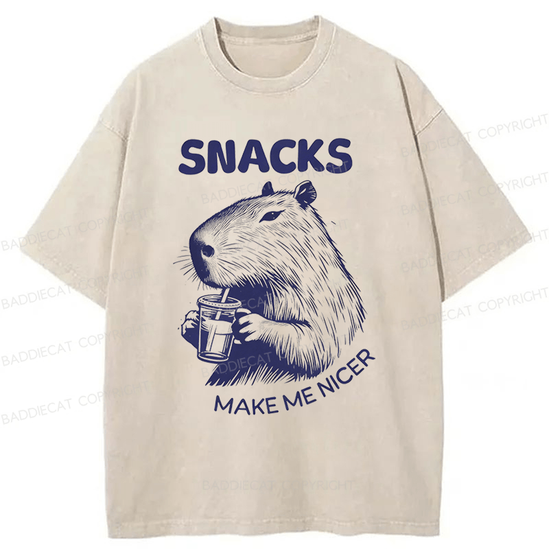 Baddiecat Capybara Eating Snacks Washed T-shirt