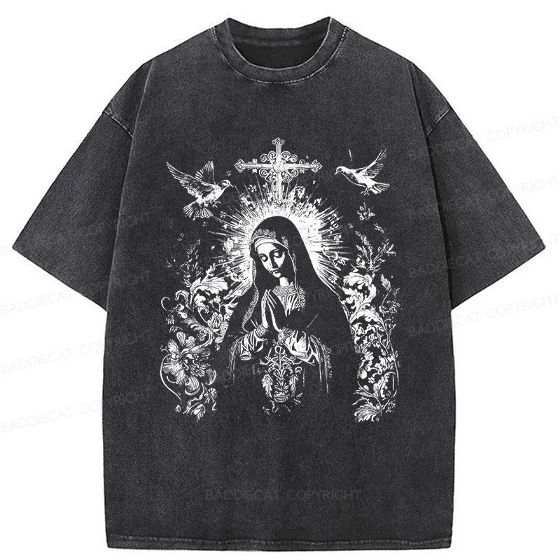 Baddiecat Maria Washed T-Shirt