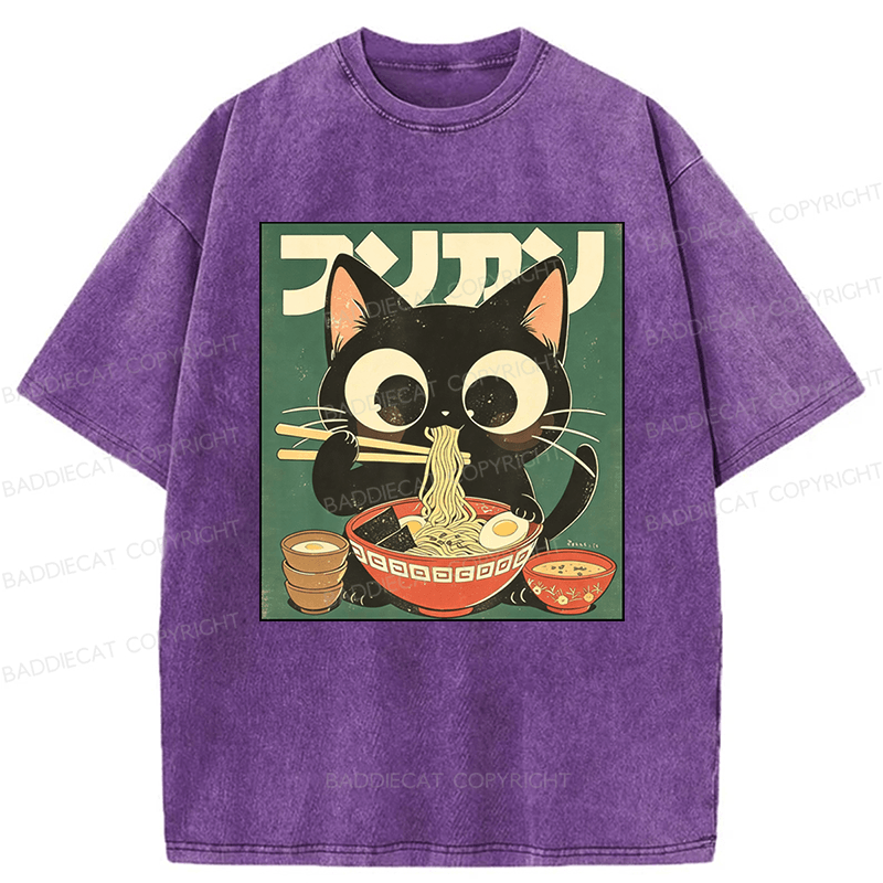 Baddiecat The Cat Eats Noodles Washed T-shirt