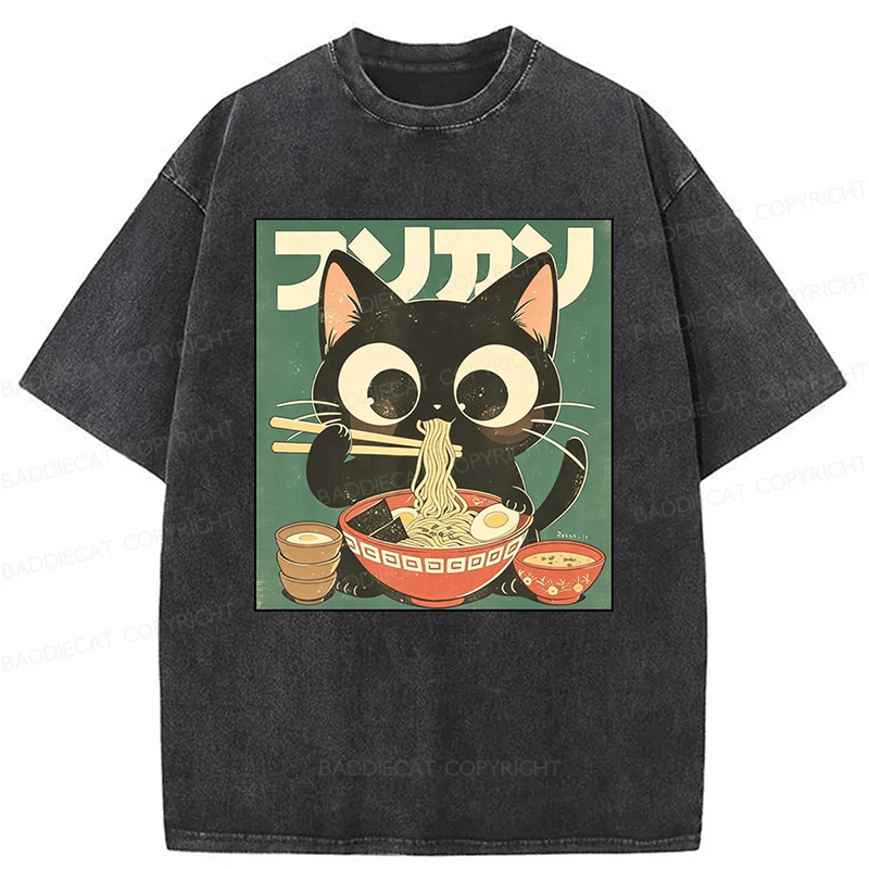 Baddiecat The Cat Eats Noodles Washed T-shirt