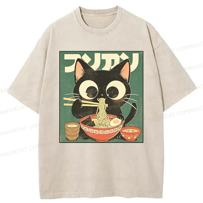 Baddiecat The Cat Eats Noodles Washed T-shirt