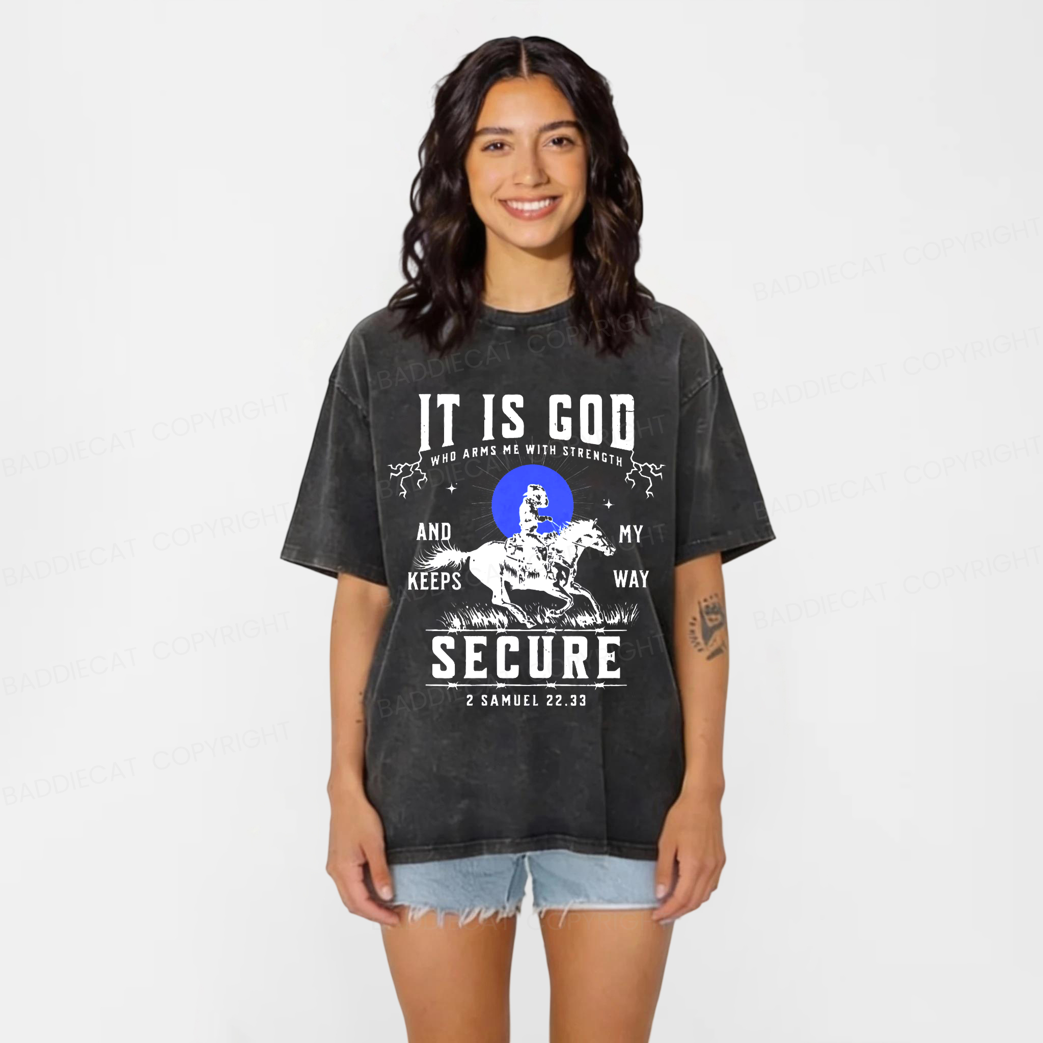 Baddiecat It Is God Who Arms Me With Trength Washed T-shirt