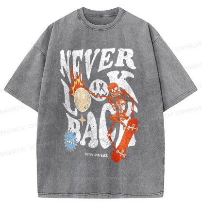 Baddiecat Never Look Back Washed T-shirt