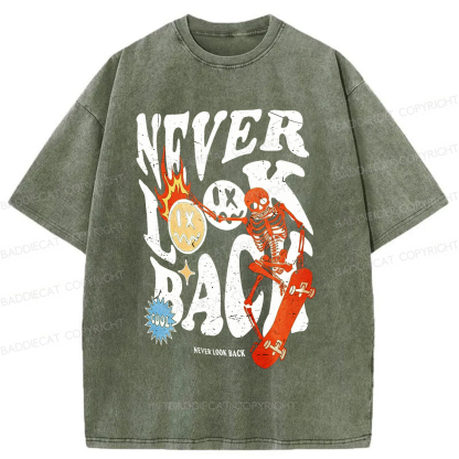 Baddiecat Never Look Back Washed T-shirt