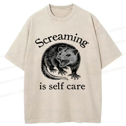 Baddiecat Screaming Opossum Washed T-shirt