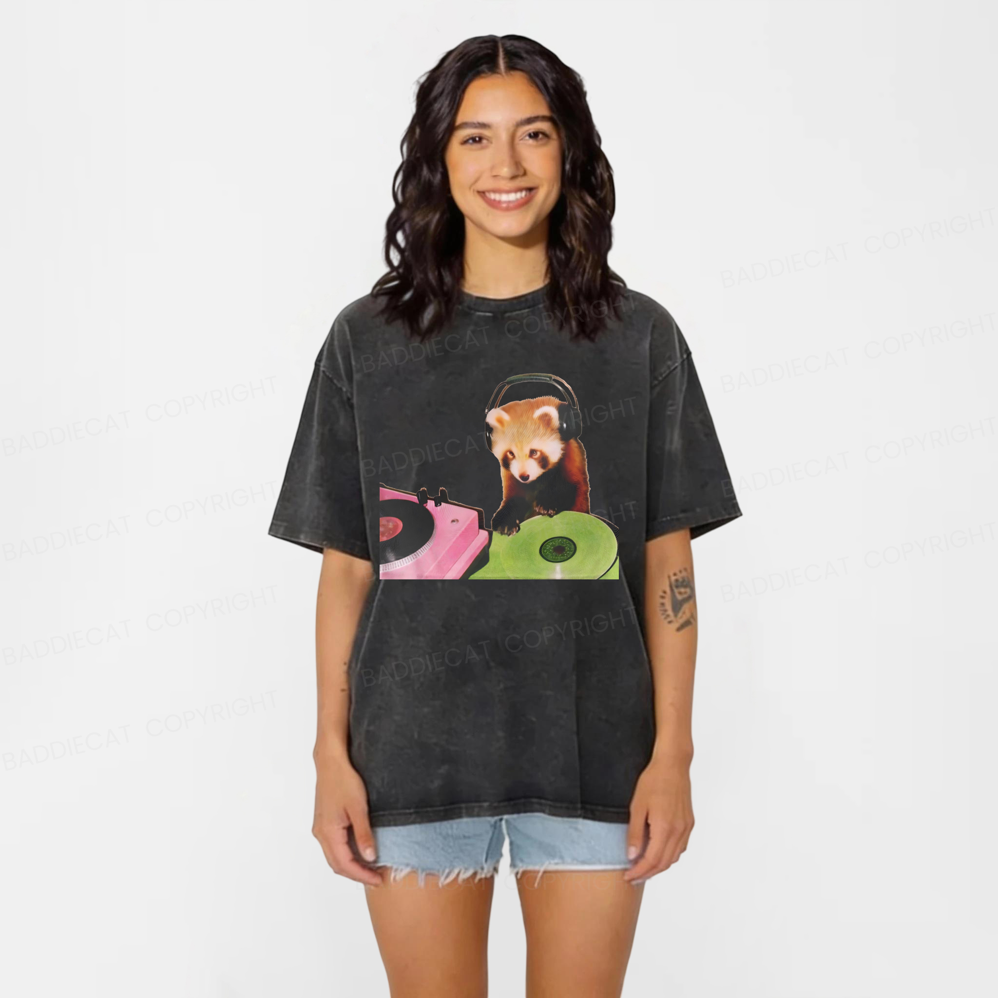 Baddiecat Red Panda DJ Washed T-shirt