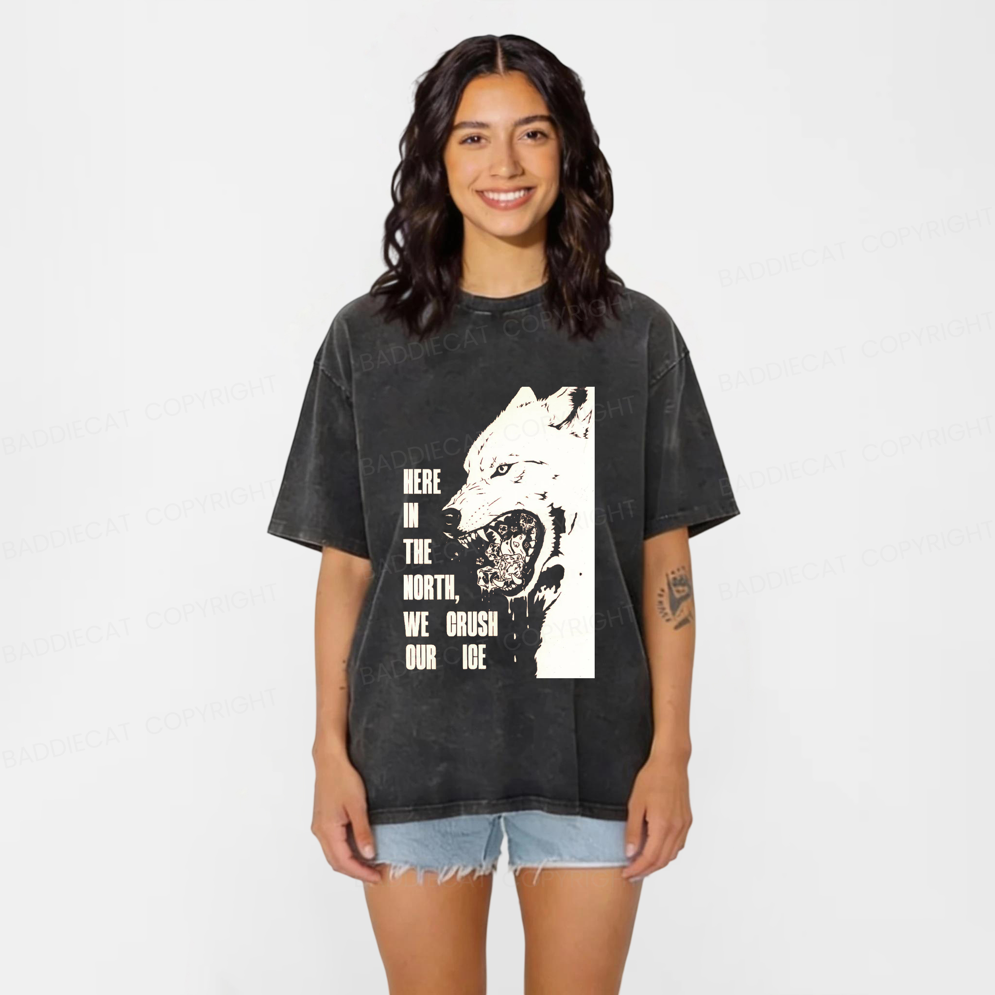 Baddiecat HERE IN THE NORTH WE CRUSH OUR ICE Washed T-shirt