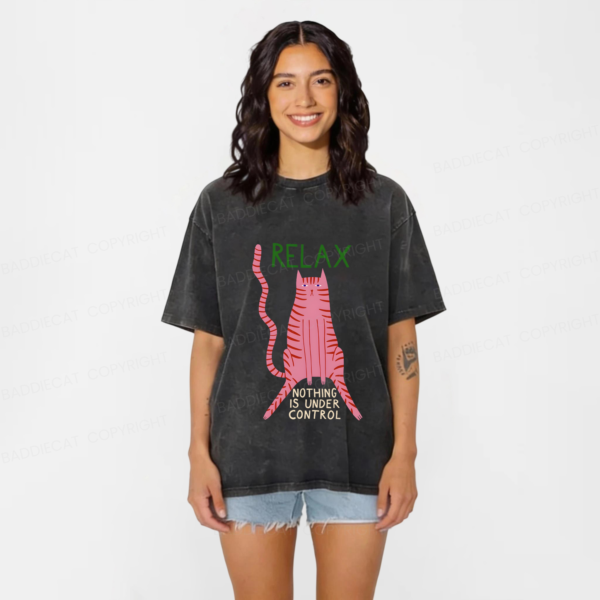 Baddiecat Relax Cat Washed T-shirt