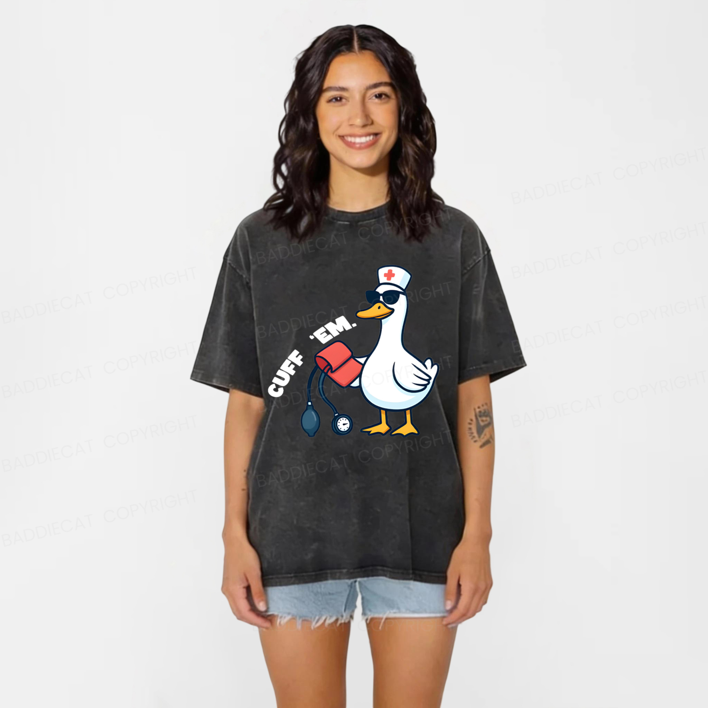 Baddiecat Goose Nurse Cuff Em Nurse Practitioner ER Nurse Washed T-shirt
