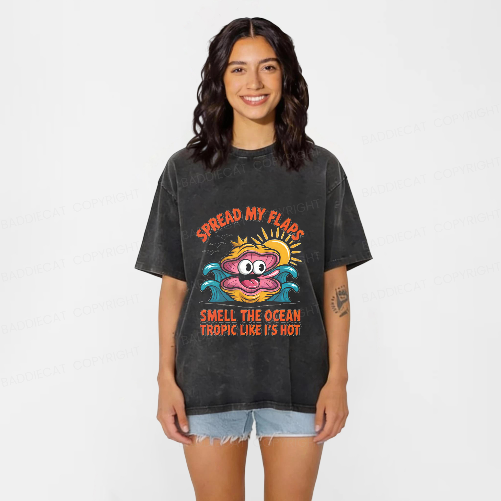 Baddiecat Humorous Clam Washed T-shirt